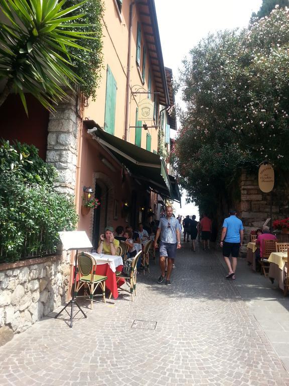 Appartamenti Corneliani II Sirmione Kamer foto