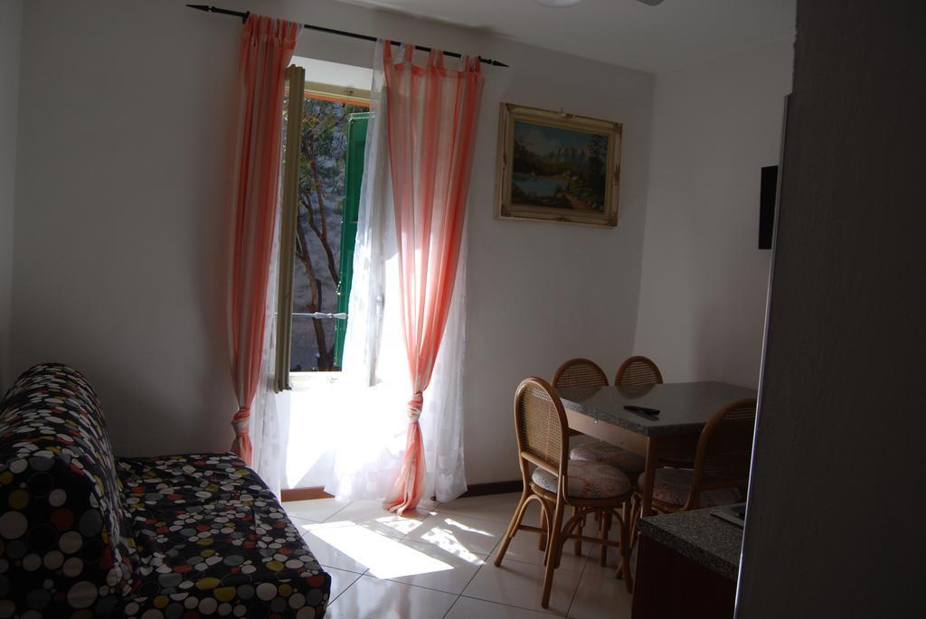 Appartamenti Corneliani II Sirmione Buitenkant foto